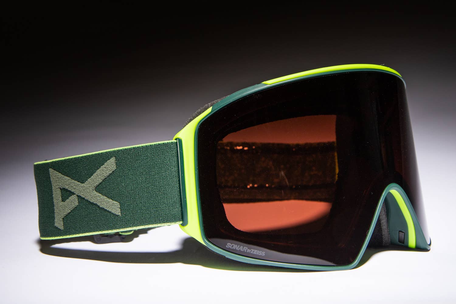 2020 Vision Snowboard Gear Preview: Anon's M4 Goggle, Raider 3