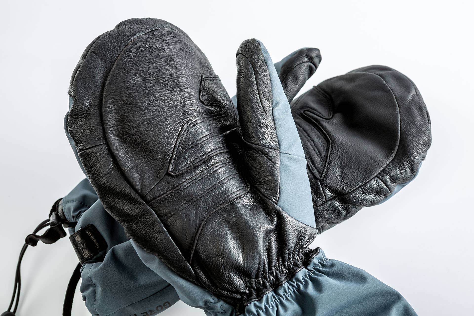 Dakine Excursion Mitt: Best Snowboarding Gloves of 2019