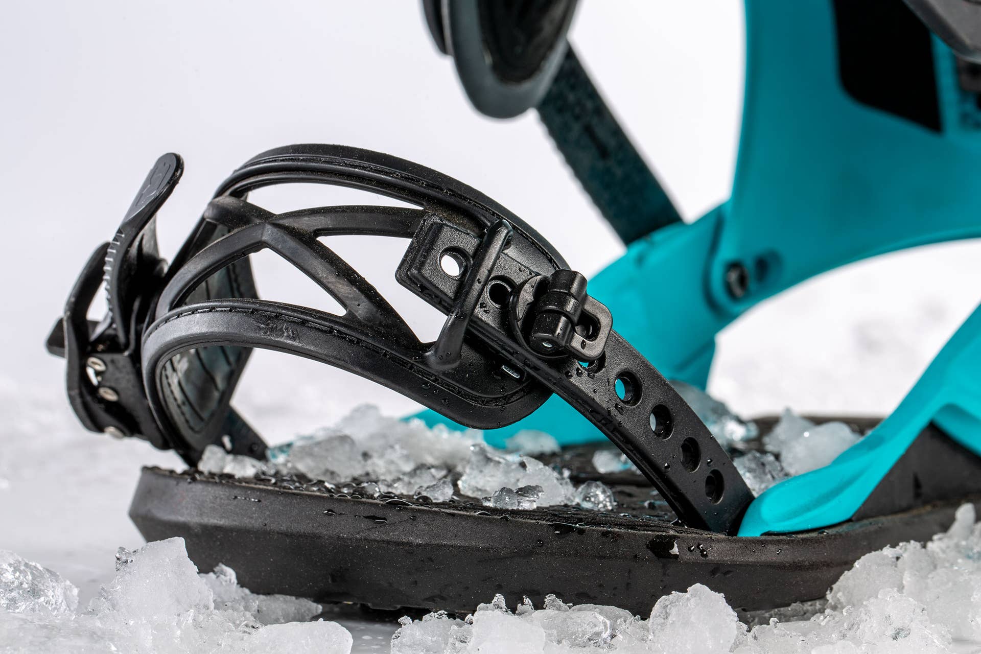 Union Strata Review: Best Snowboard Bindings of 2019 - TransWorld