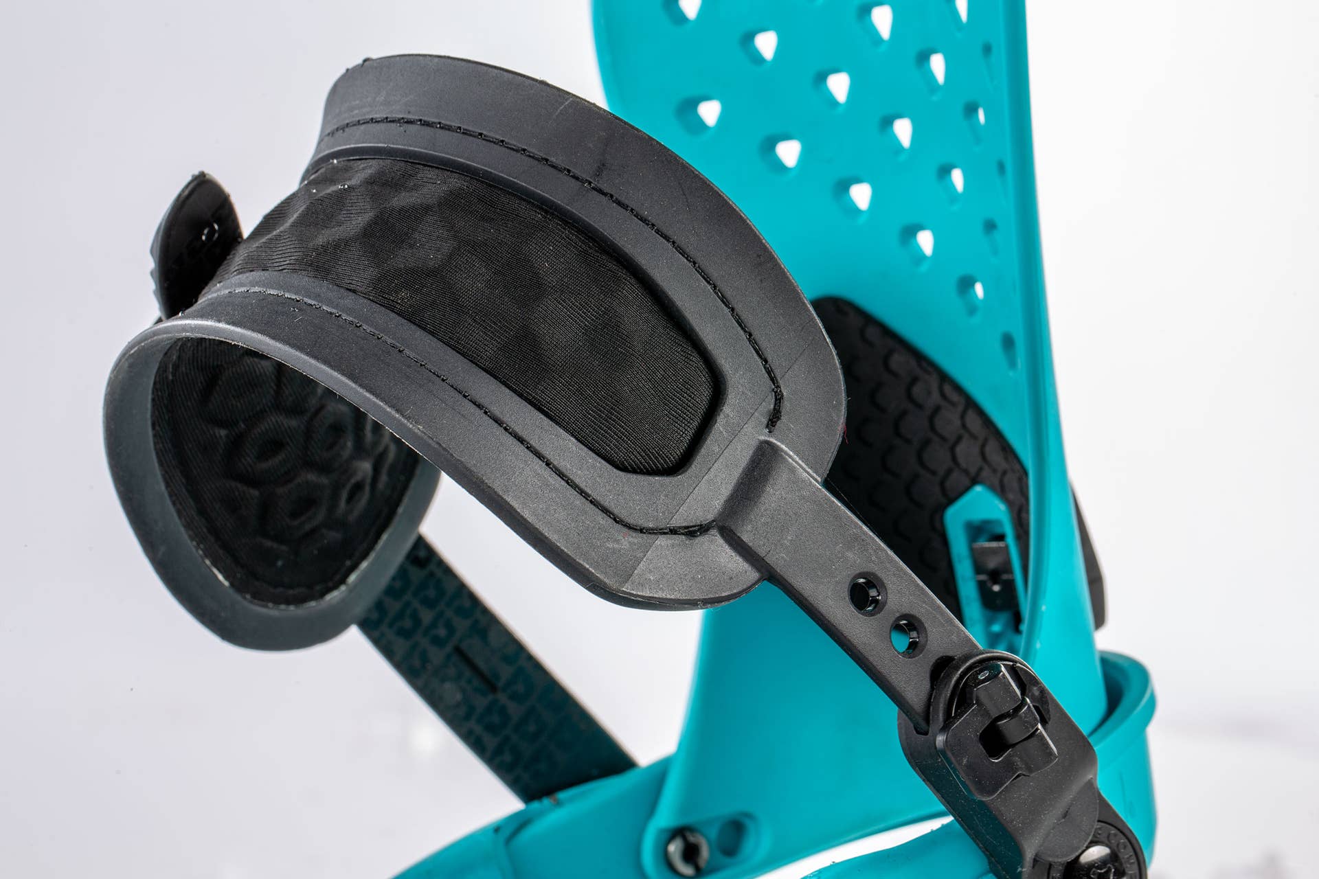 Union Strata Review: Best Snowboard Bindings of 2019 - TransWorld
