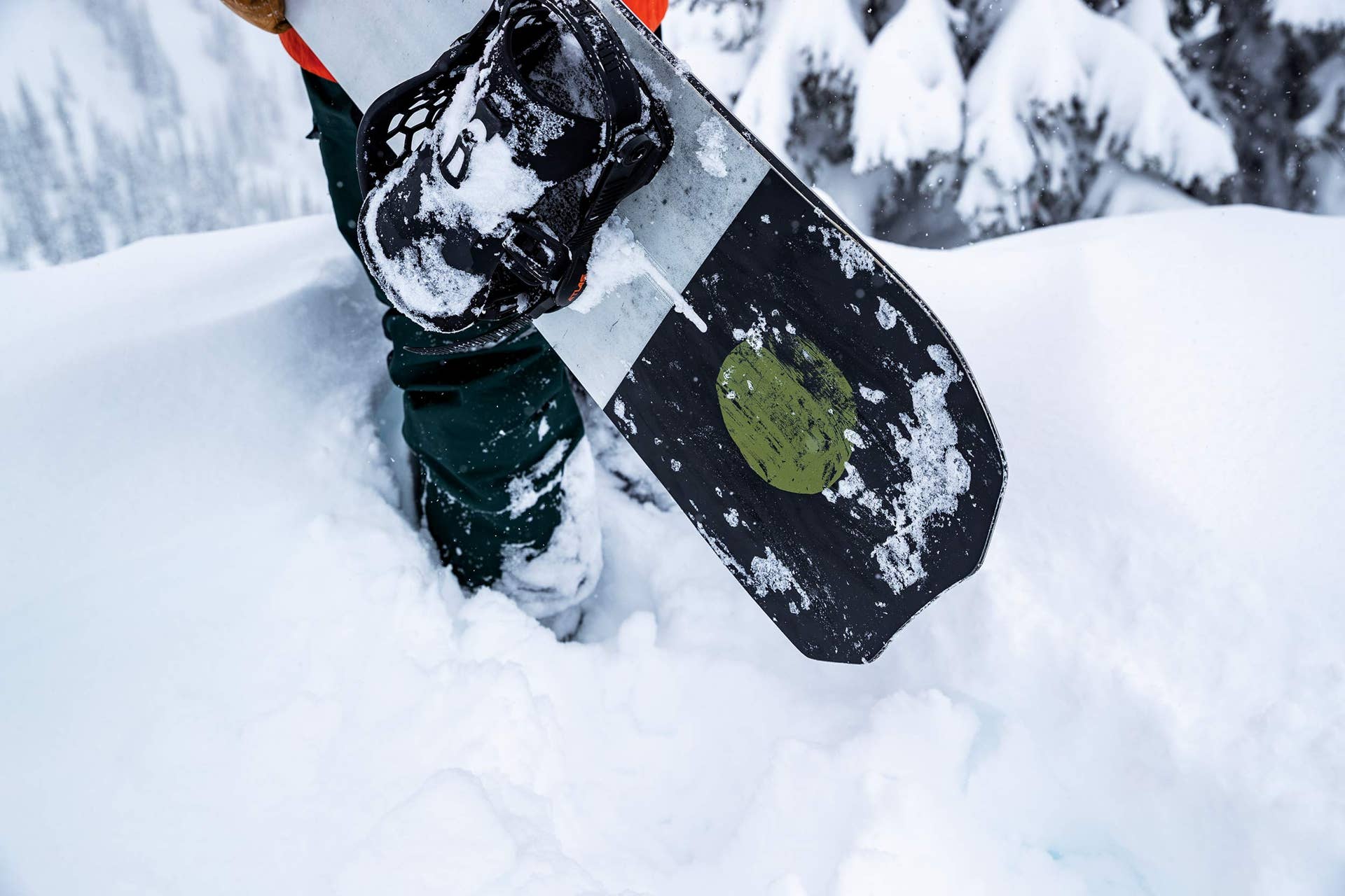 Burton Family Tree Stun Gun: Powder Board Review 2019 - Snowboarder
