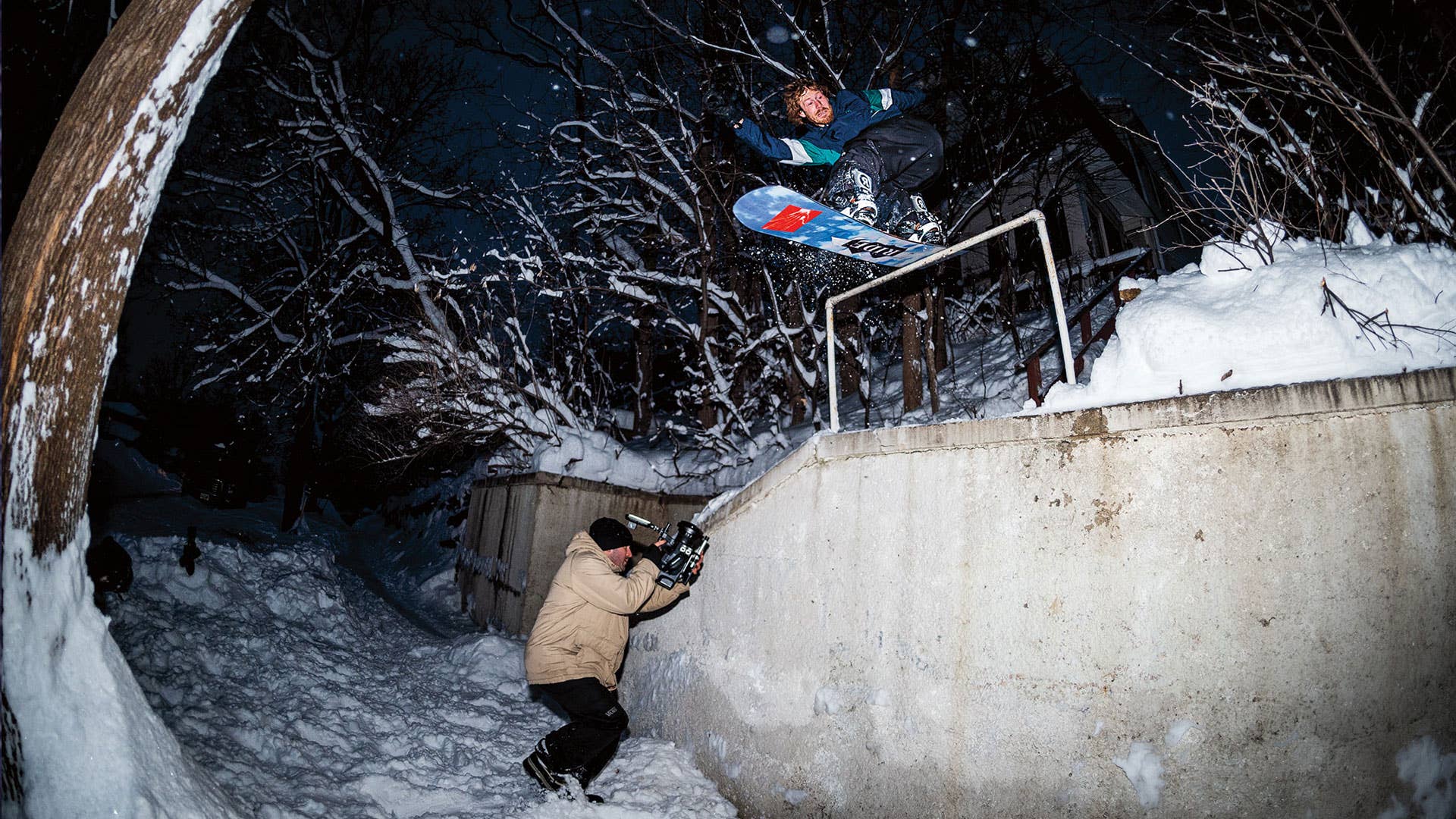 danimals ride snowboards Mens Kink Snowboard 2026 155 start riding Boardriding | Dan Liedahl