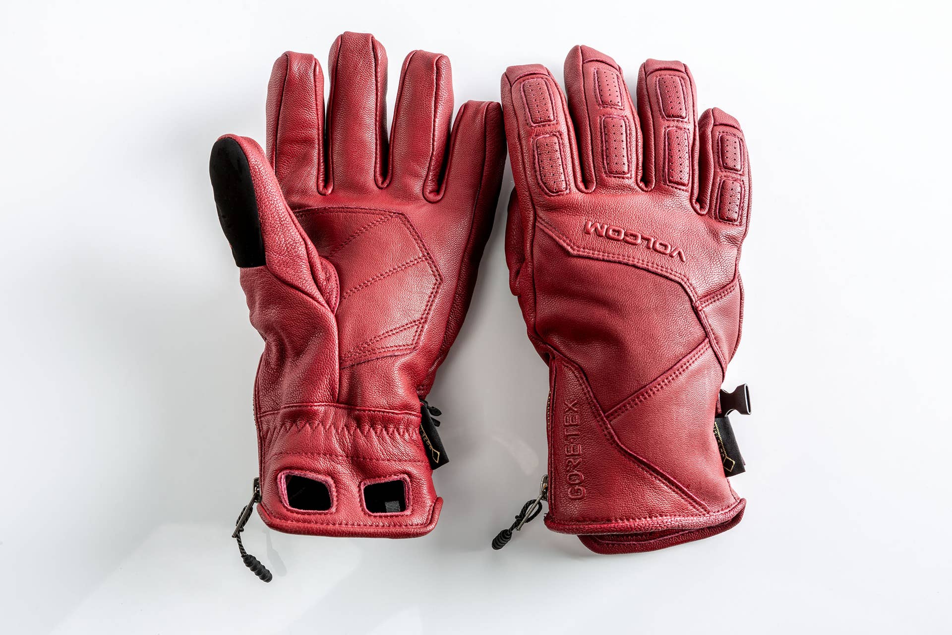 Volcom Service Gore Glove: Best Snowboard Gloves of 2019