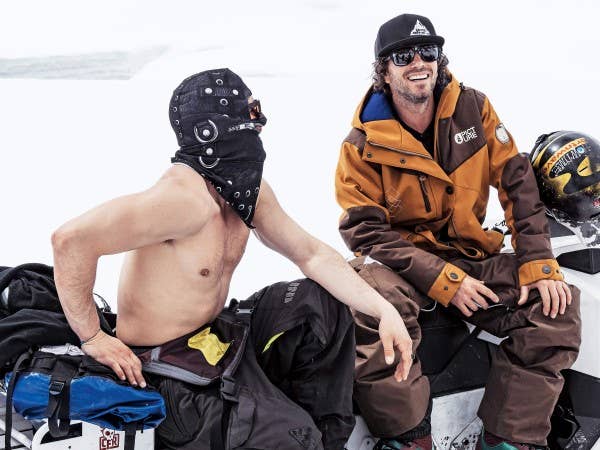 Tracking Giants : In Search of the Origins of Freestyle - Snowboarder