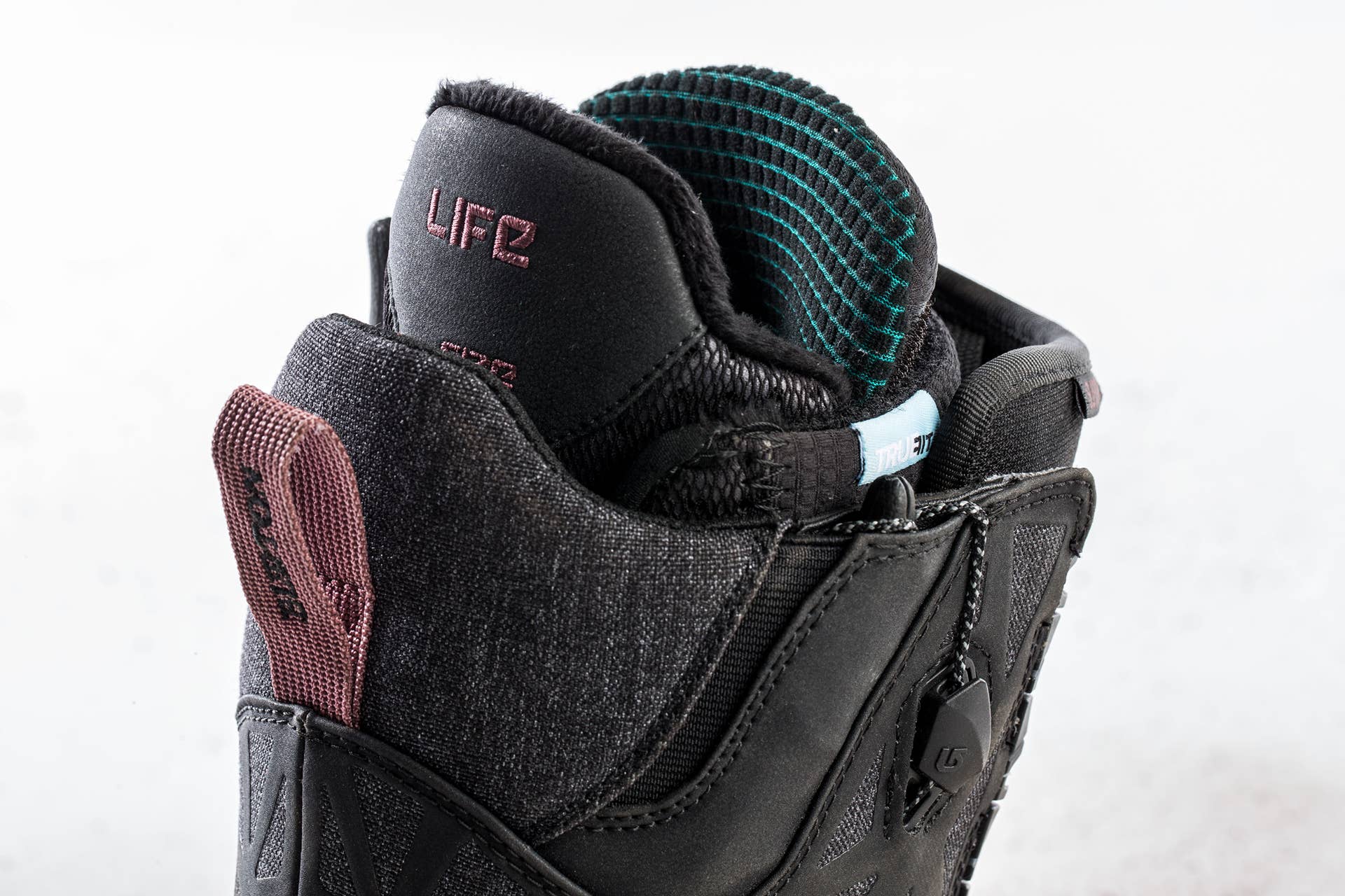 2014 burton supreme snowboard boot Ritual LTD Step On Boots - Women's As accomplished as the pros who ride it Emerald Snowboard Boots – Women’s