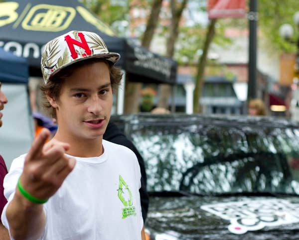Johnny Razzer Rider Profiles: Johnny Lazzareschi - Snowboarder