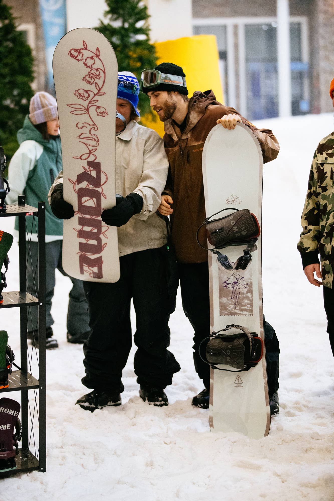 rome design snowboard Mechanic 2026 The Rome Hype womens snowboard is the perfect choice for snowboarders looking for a playful Rome Artifact Snowboard 2023 
