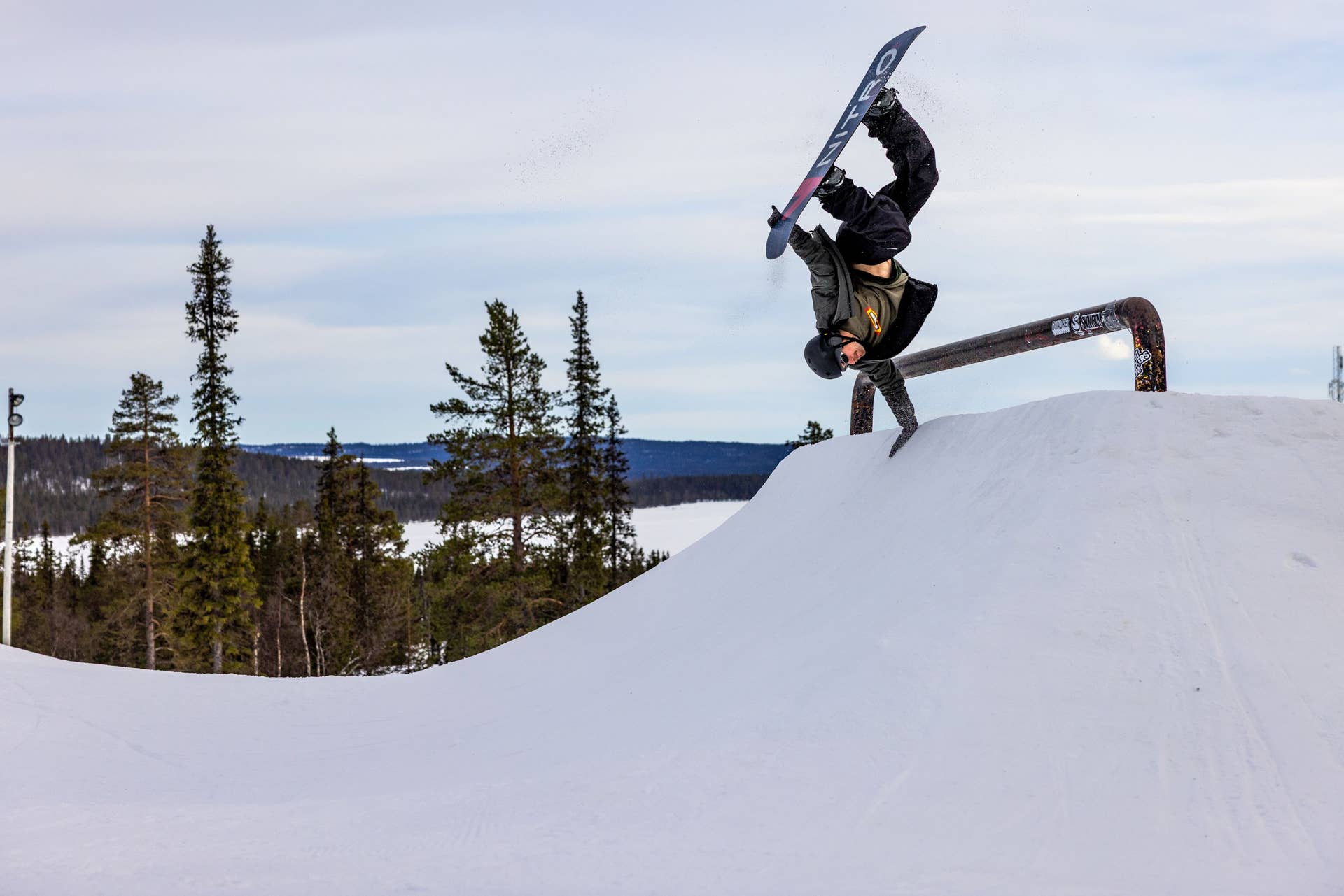 Flow Rival Snowboard Boot - Snowboarder