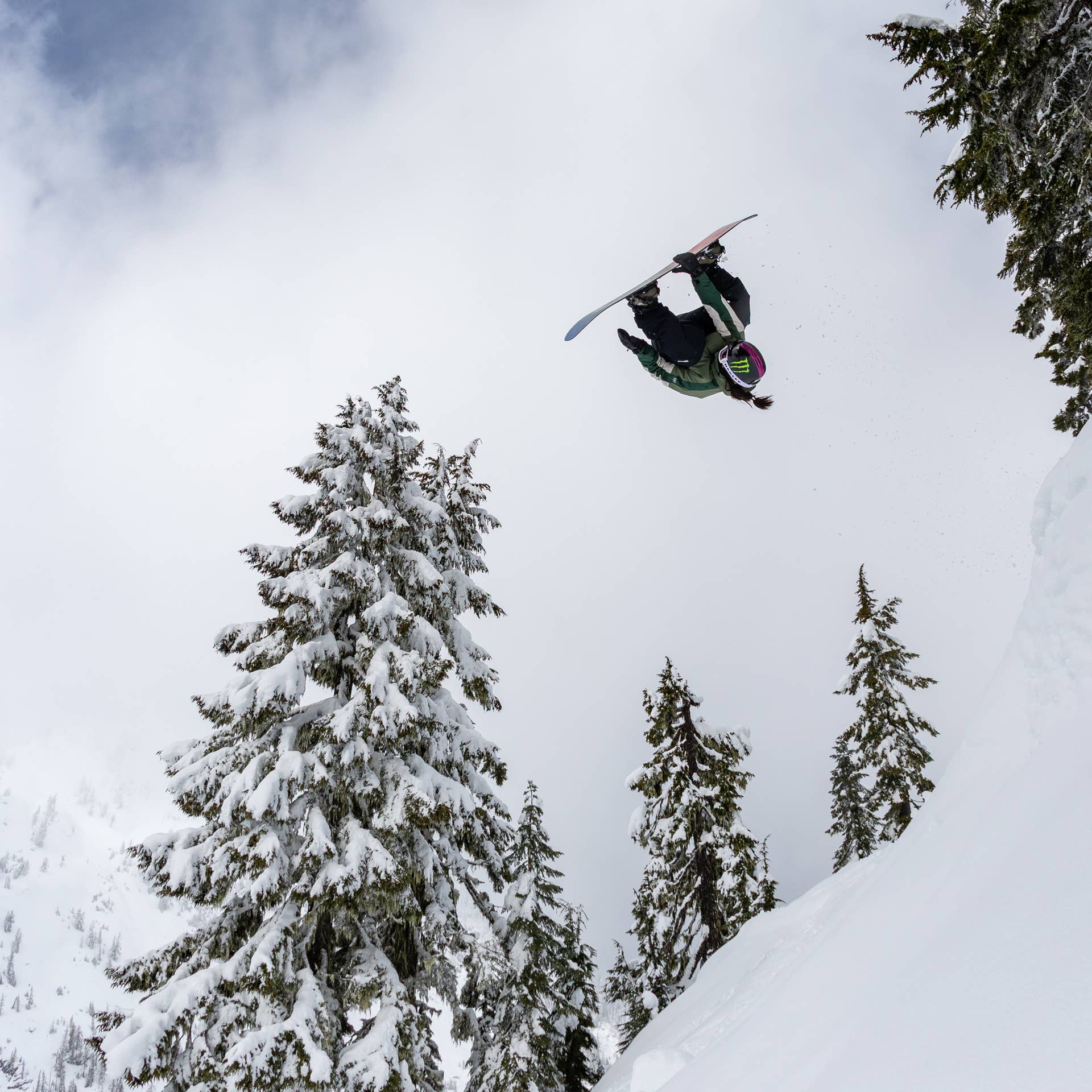 K2 Parkstar Snowboard - Snowboarder