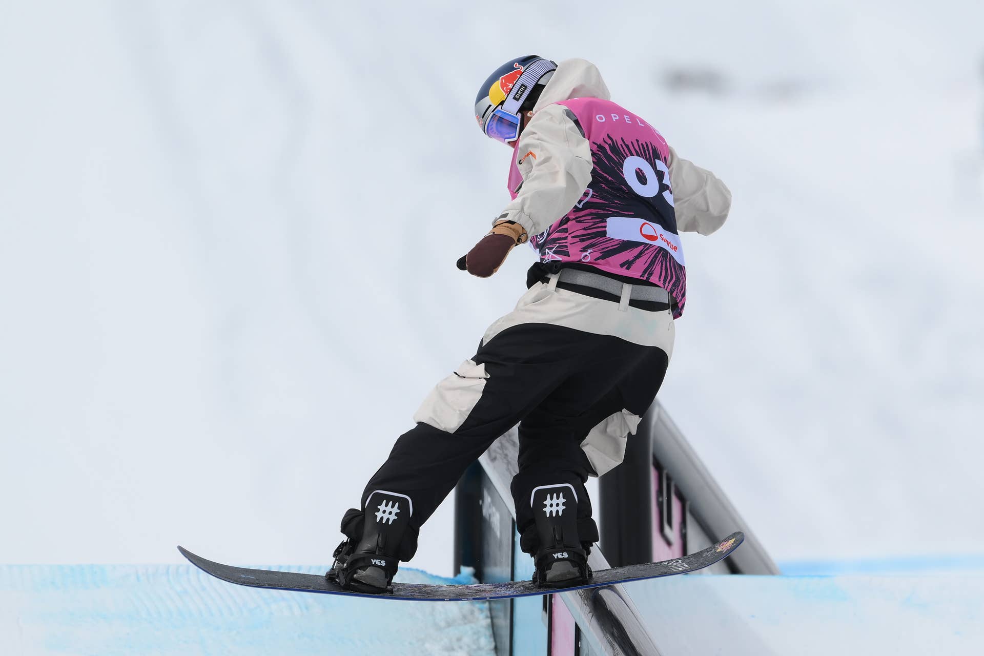 Zoi Sadowski-Synnott and Liam Brearley Win 2025 FIS Slopestyle