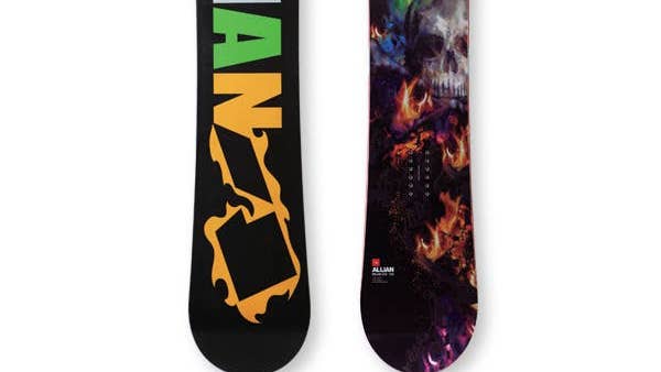 Allian Prism LTD Snowboard - Snowboarder