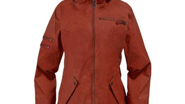 B By Burton Snowboarder
