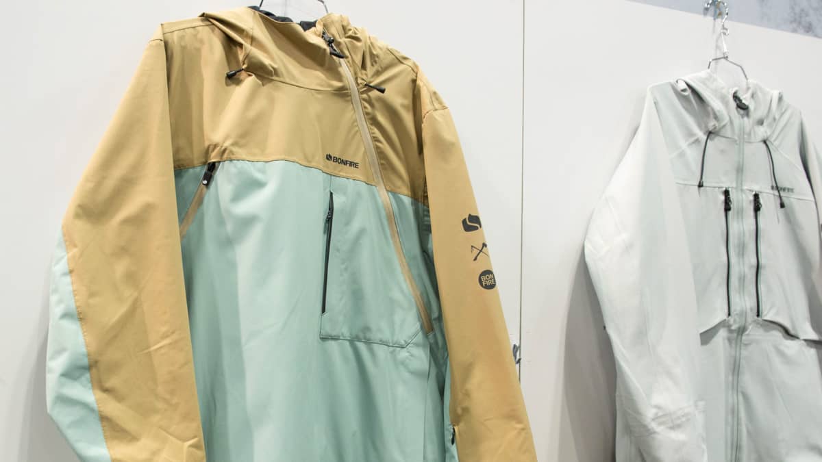 2020 2021 Gear Preview Bonfire Outerwear Snowboarder