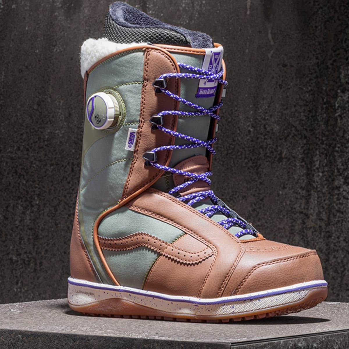 Top 4 Women s Freeride Snowboard Boots for 2017 Snowboarder