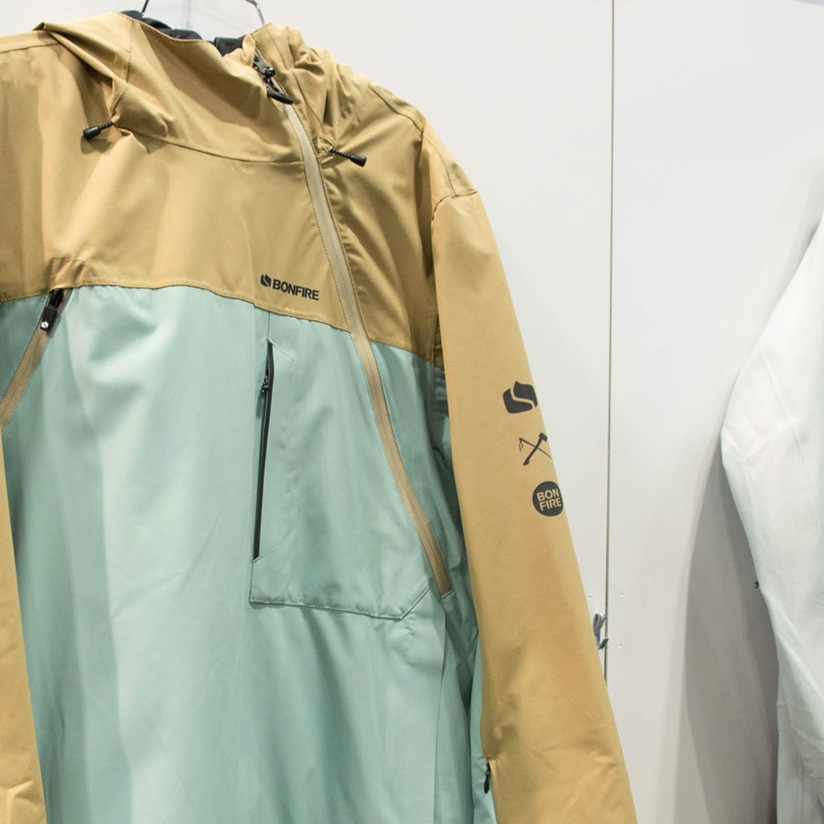 Bonfire bagby snowboard jacket store