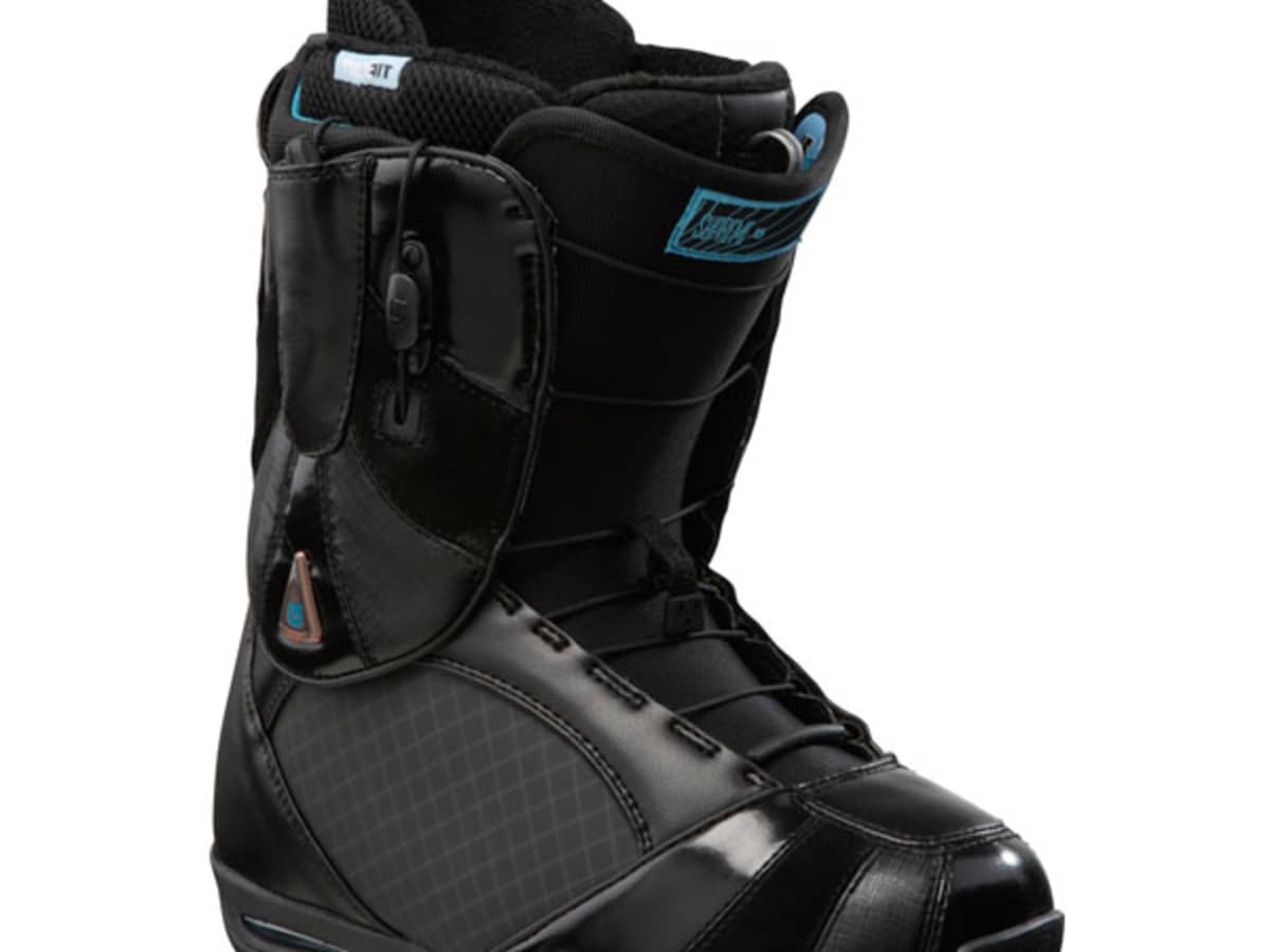 Burton Supreme Women's Boot 2011 - Snowboarder