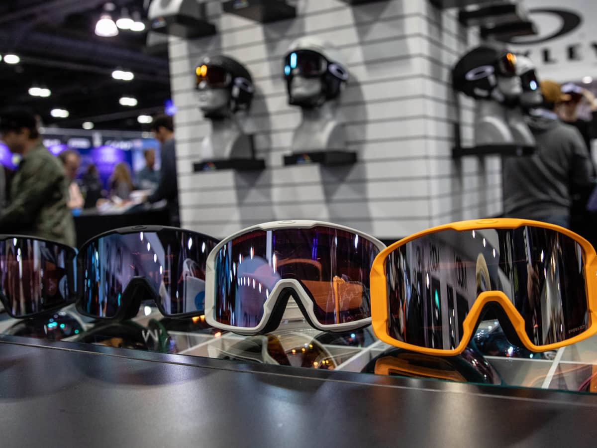 2020 2021 Gear Preview Oakley Snowboarder