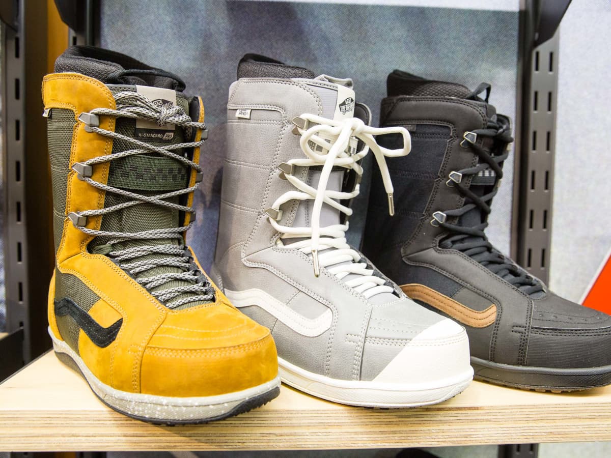Vans hi standard shop snowboard boots 2018