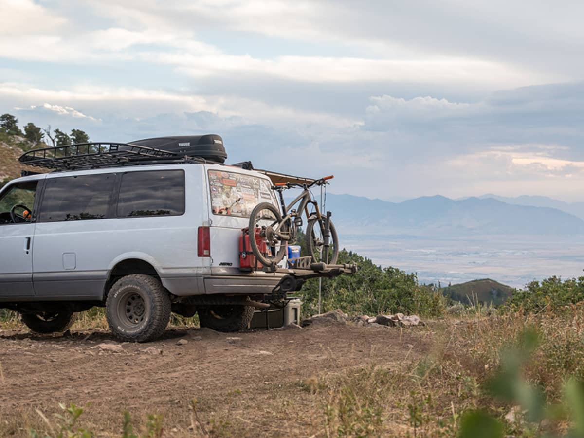 Astro roof rack outlet