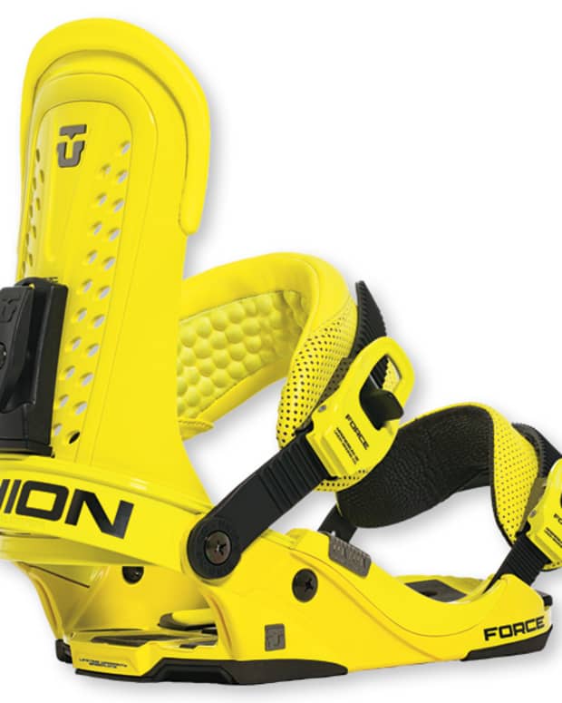 Union Contract Pro Snowboard Binding - Snowboarder