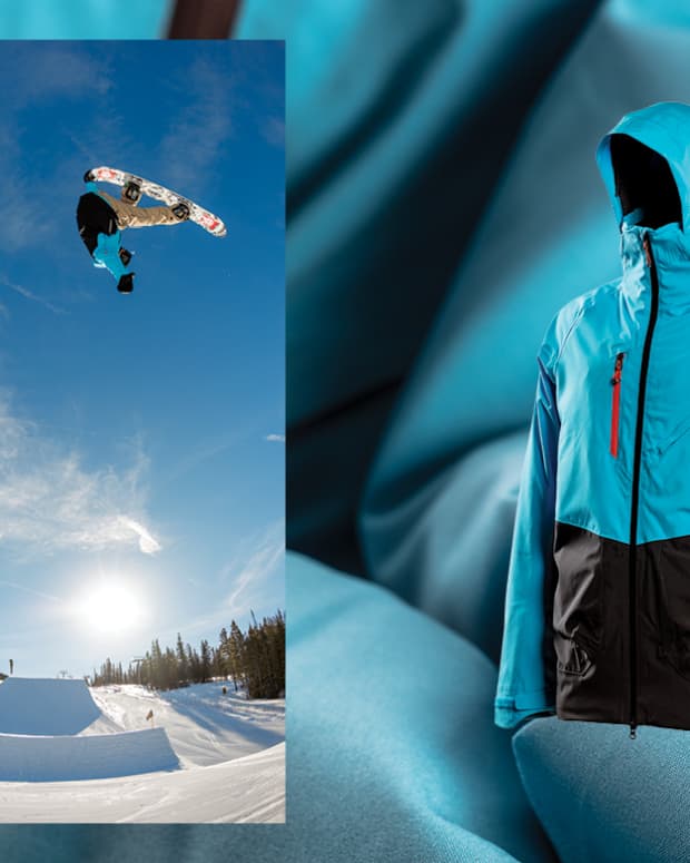686 Hydrastash Review and Backstory Snowboarder