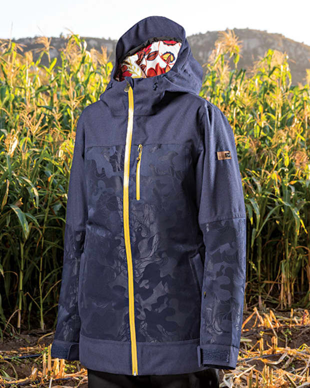 DC Command Jacket 2017 2018 Outerwear Lookbook Snowboarder