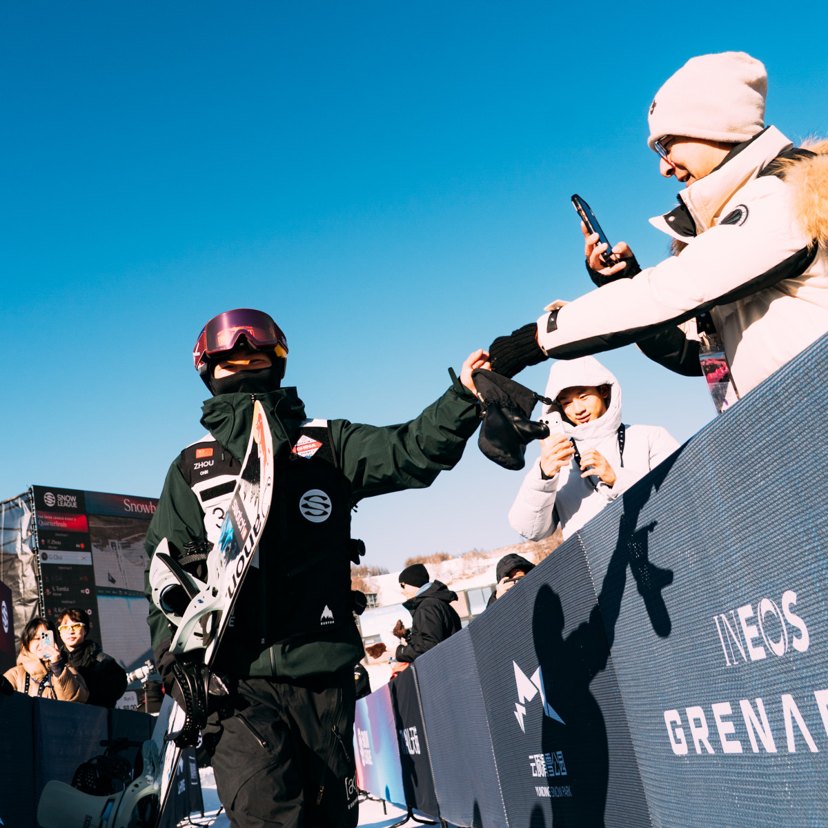 pattizhou_womenssnowboardquart