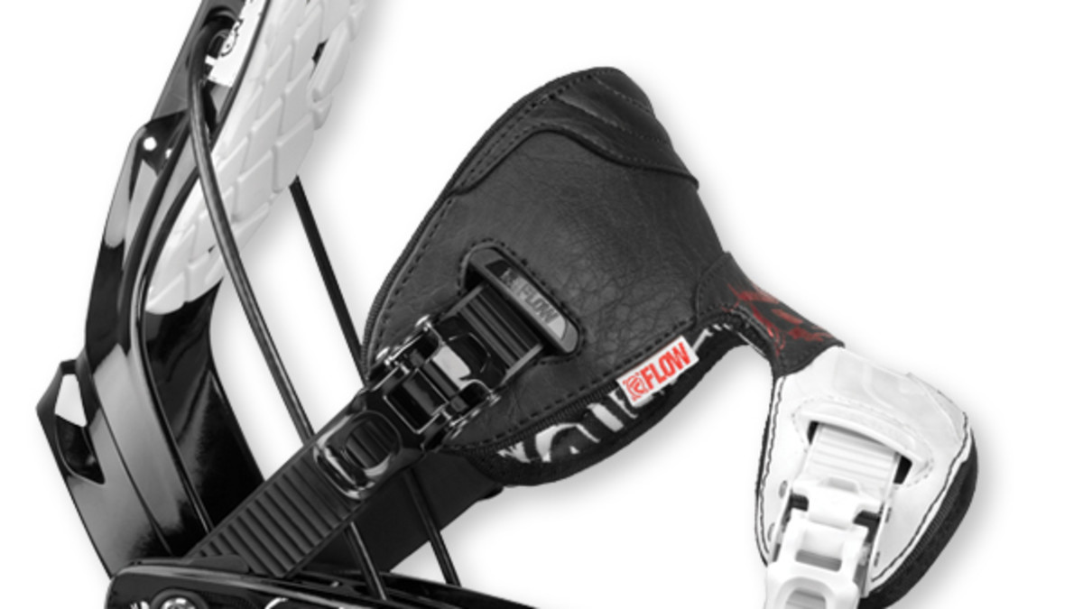 Flow M9 Snowboard Binding - Snowboarder