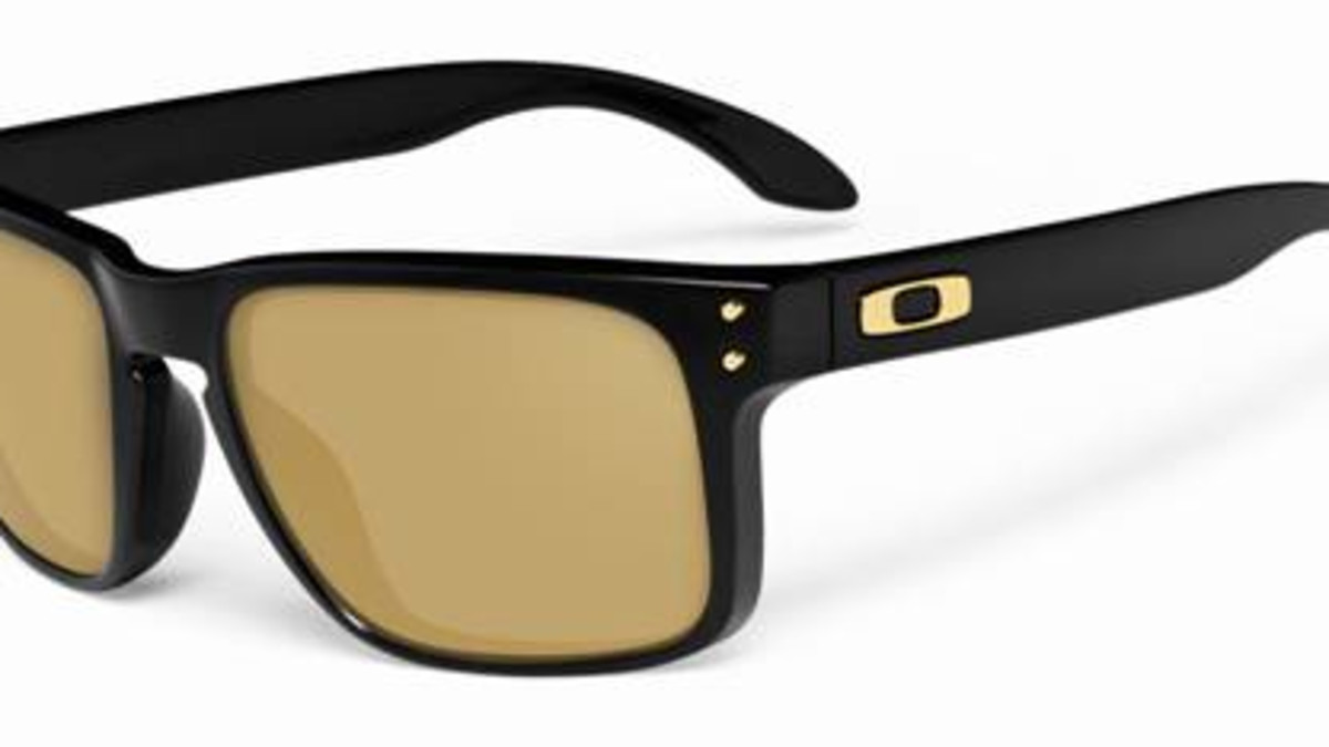 Shaun White x Oakley = Holbrook - Snowboarder