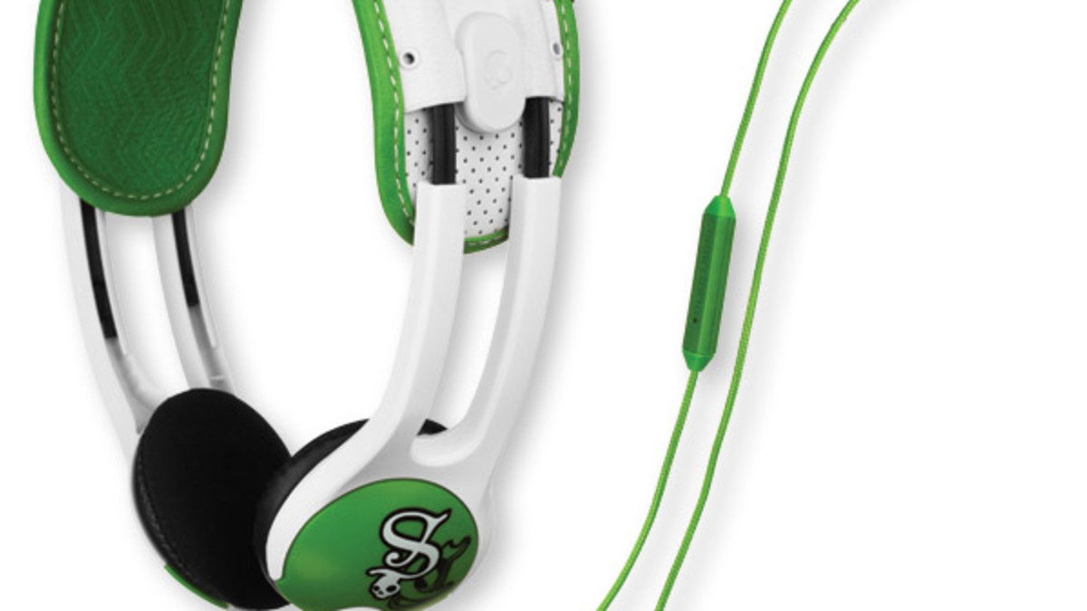 SkullCandy Icon Soft Headphones 2011 - Snowboarder