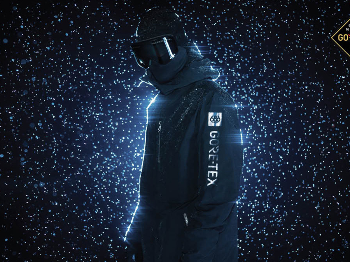 Introducing the 686 GORE-TEX Hydrastash Sync Jacket - Snowboarder