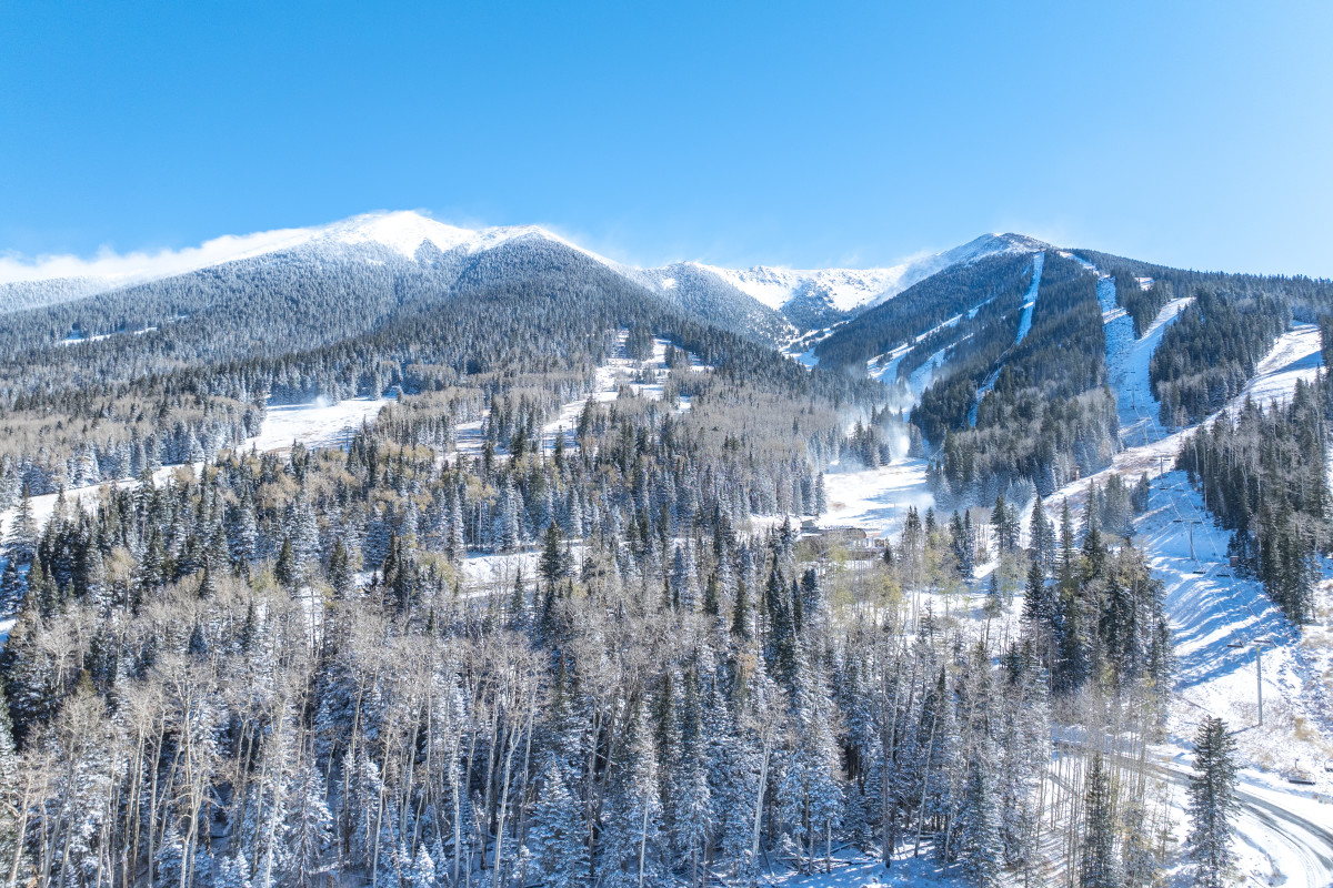 Arizona Snowbowl Announces Earliest Opening Day in Resort History