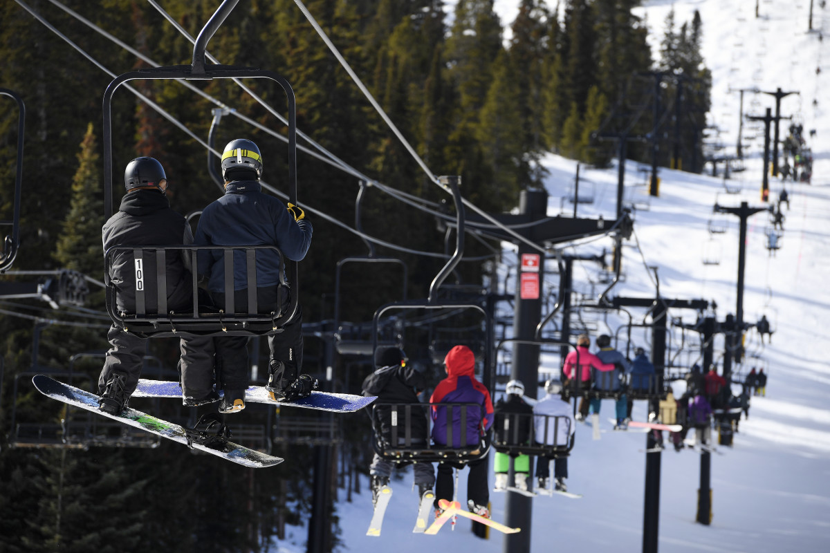 In Colorado, Eldora Opens Its Slopes Early
