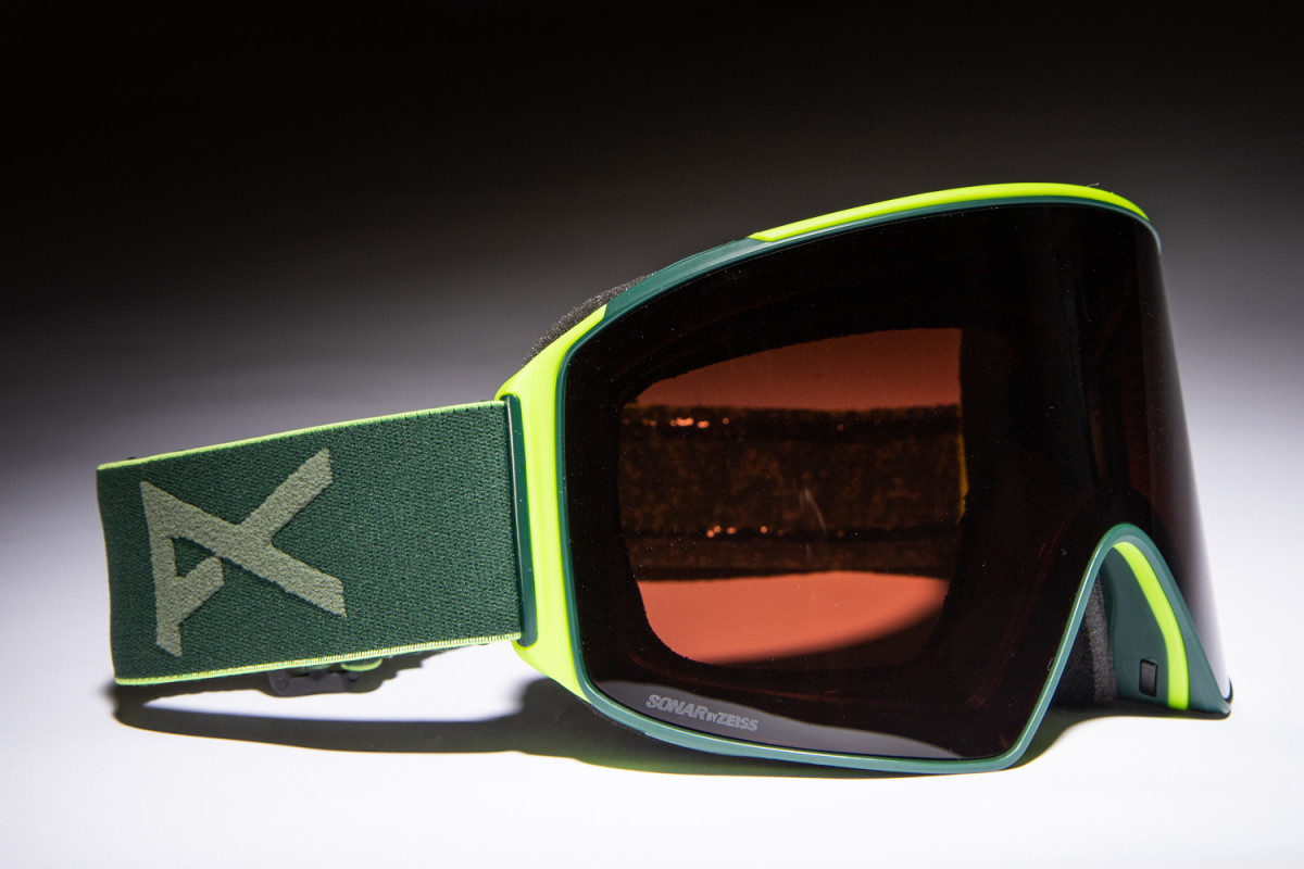 2020 Vision Snowboard Gear Preview: Anon's M4 Goggle, Raider