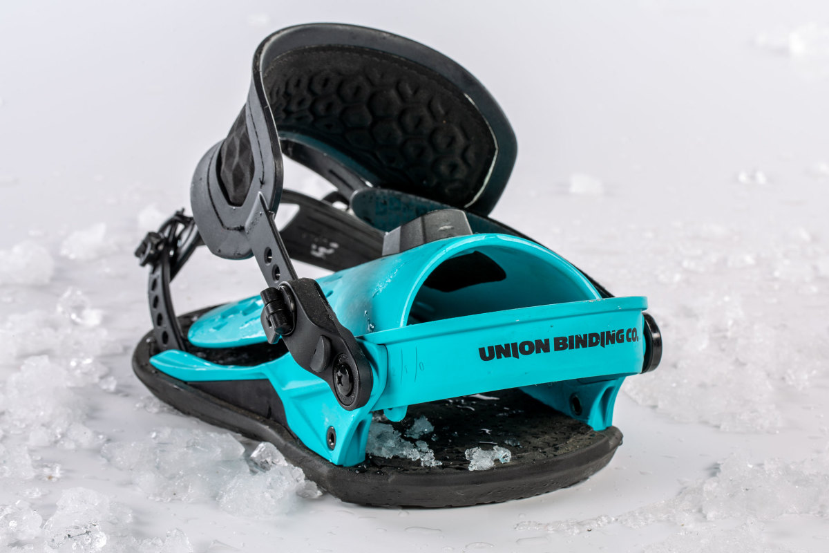Union Strata Review: Best Snowboard Bindings of 2019 - TransWorld 