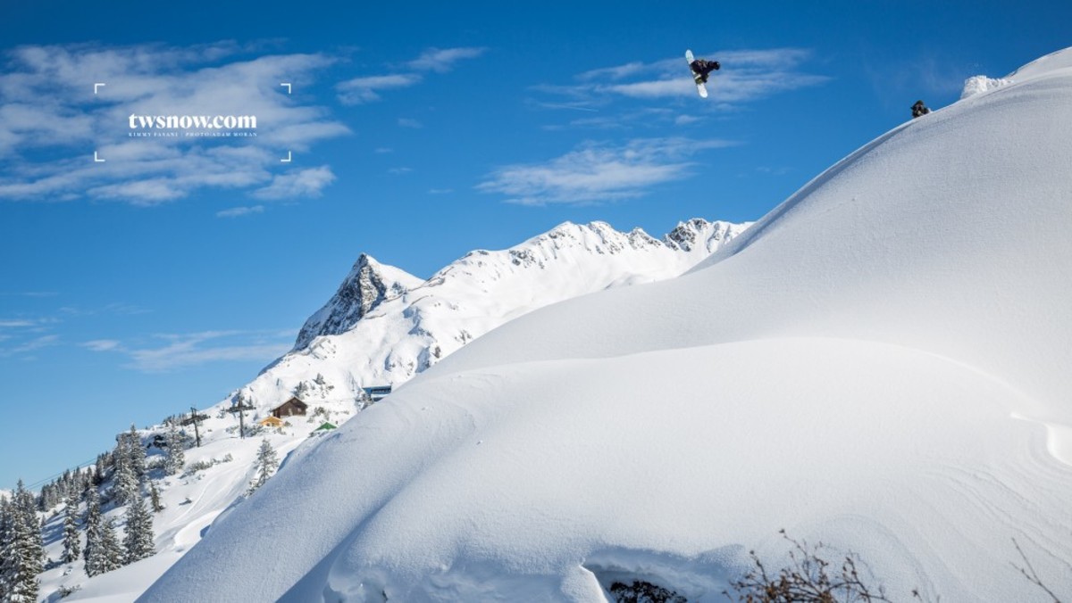 Wallpaper Wednesday : Origins Backcountry - Snowboarder