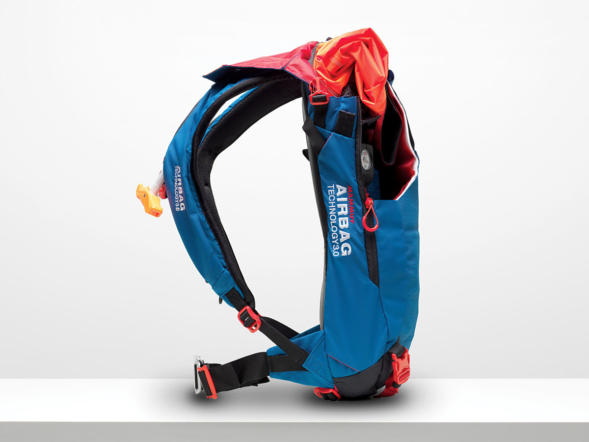 Dakine Poacher RAS 18L Pack Deconstructed Snowboarder