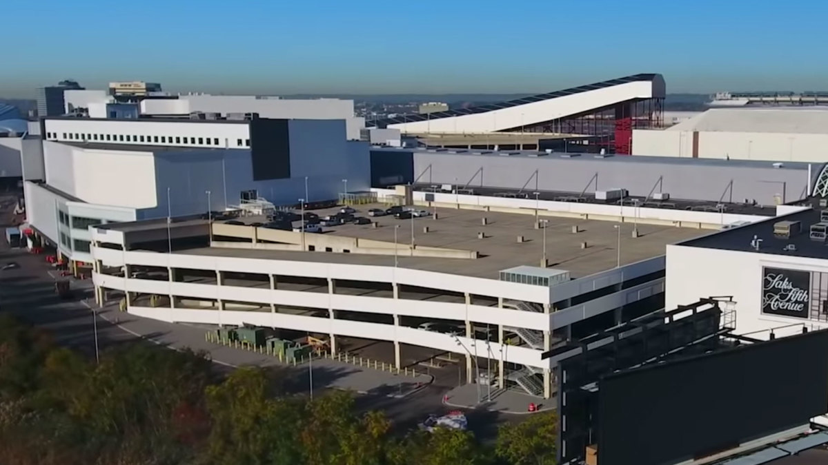 First Indoor Ski Resort in North America Set To Open Next Month