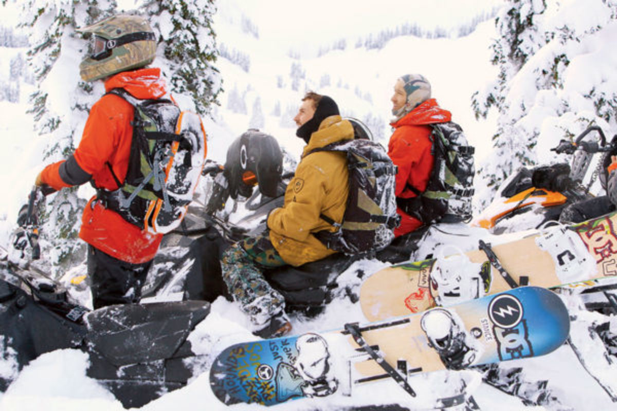 Tips from the Pros Backcountry Snowboarding Etiquette Snowboarder