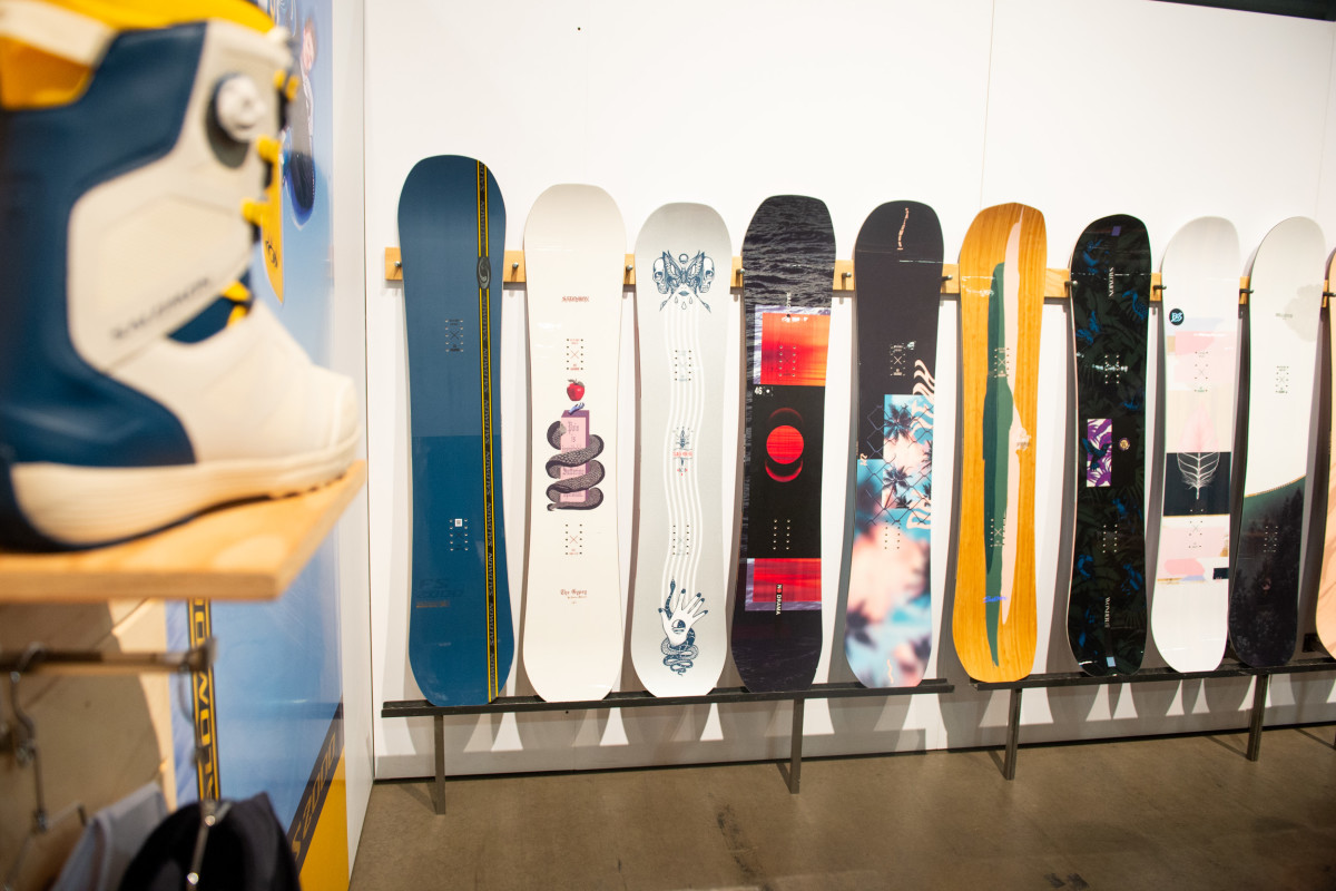 Сноуборд 2021. Salomon 47 сноуборд. Сноуборд Salomon man's Board. Сноуборд Salomon 4000. Salomon Unibody 400 Snowboard.