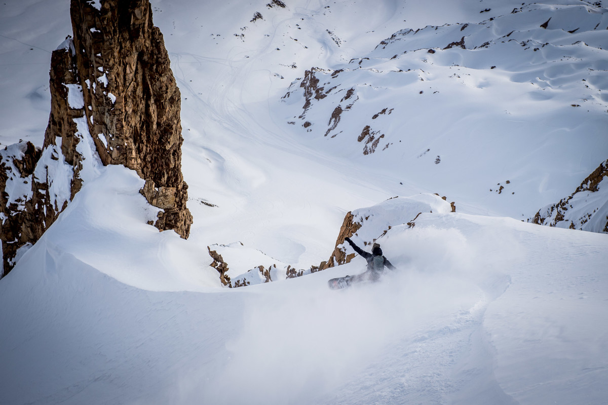 Taper The Evolution of Jake Blauvelt and the RIDE Berzerker Snowboarder