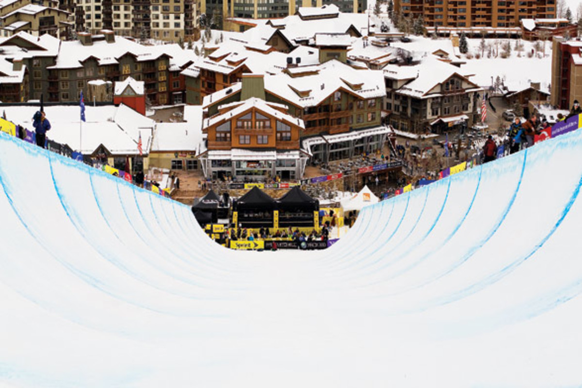 Copper Mountain Hosts First Stop in Grand Prix Snowboarder