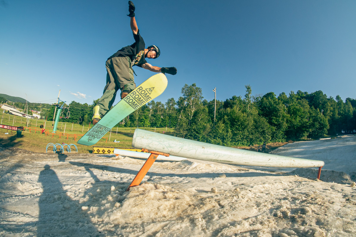 Joey Leon snowboards at Akamp summer snowboard camp in Quebec