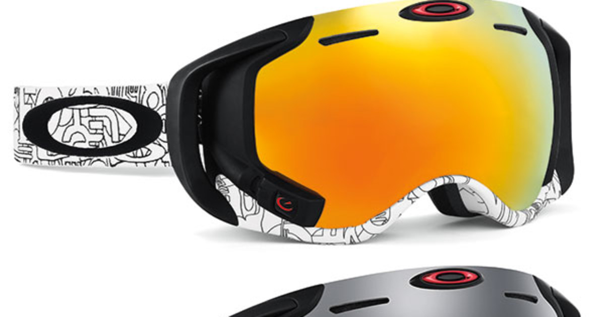 GPSゴーグル ヘッドアップディスプレイ搭載 OAKLEY AIRWAVE1.5 新製品ニュース】情報表示ディスプレイを搭載したiPhone対応