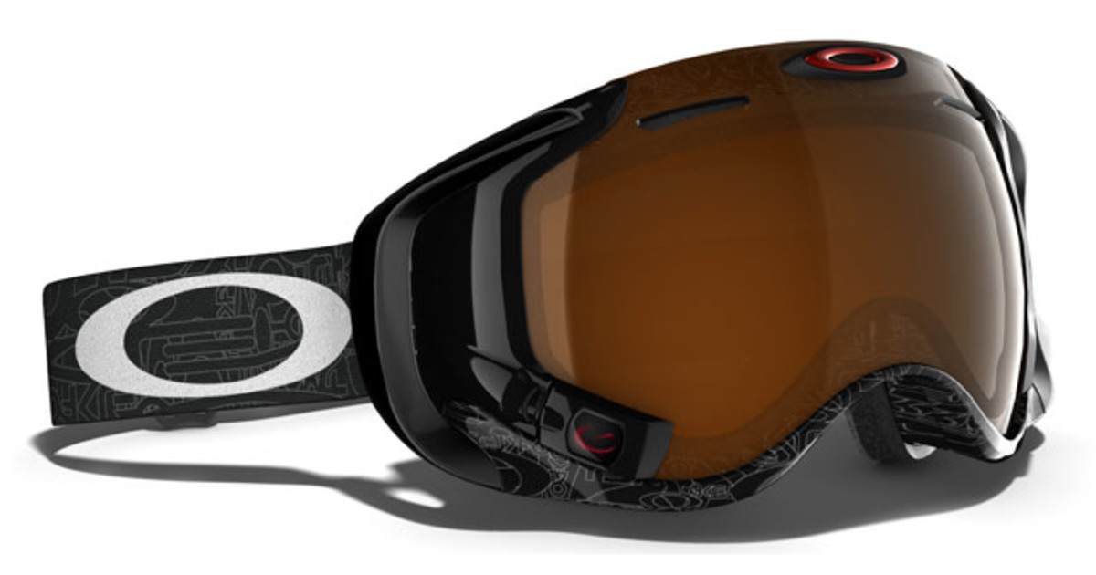 GPSゴーグル ヘッドアップディスプレイ搭載 OAKLEY AIRWAVE1.5 Oakley unveils new Airwave 1.5 goggle featuring Heads-Up Display