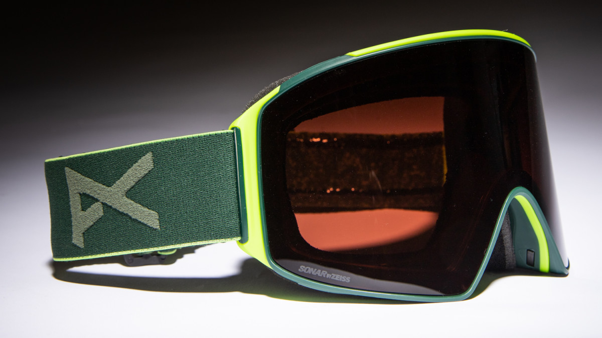 2020 Vision Snowboard Gear Preview: Anon's M4 Goggle, Raider