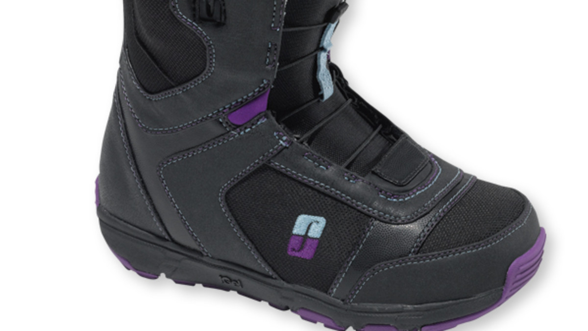 Forum Glove Snowboard Boot - Snowboarder
