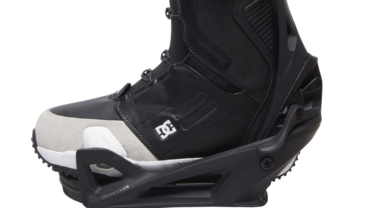 DC / Burton ［step on］2点セット Burton Announces First Step On® Licensing Agreement with DC Shoes