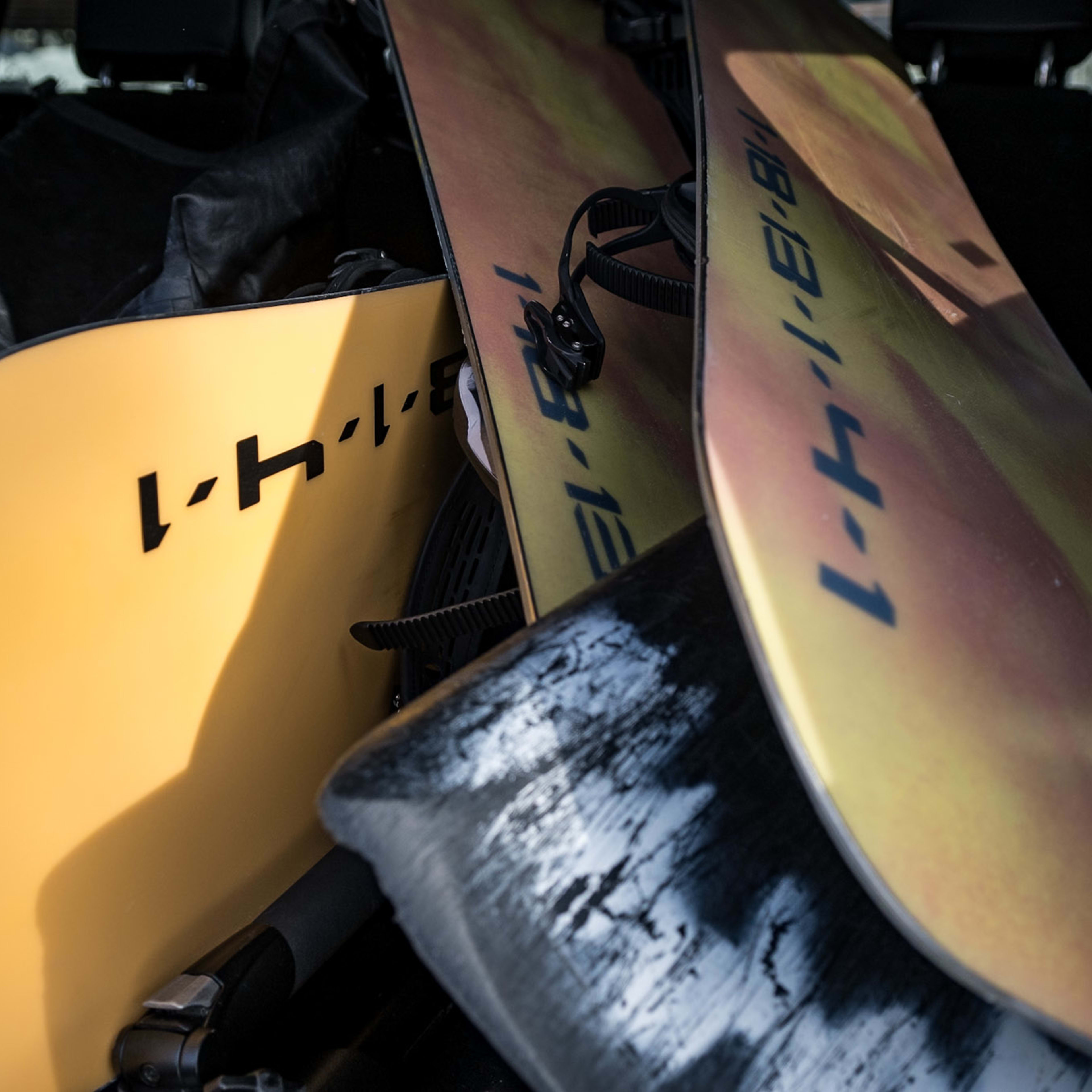 Stepchild JP Pro Model Snowboard - Snowboarder