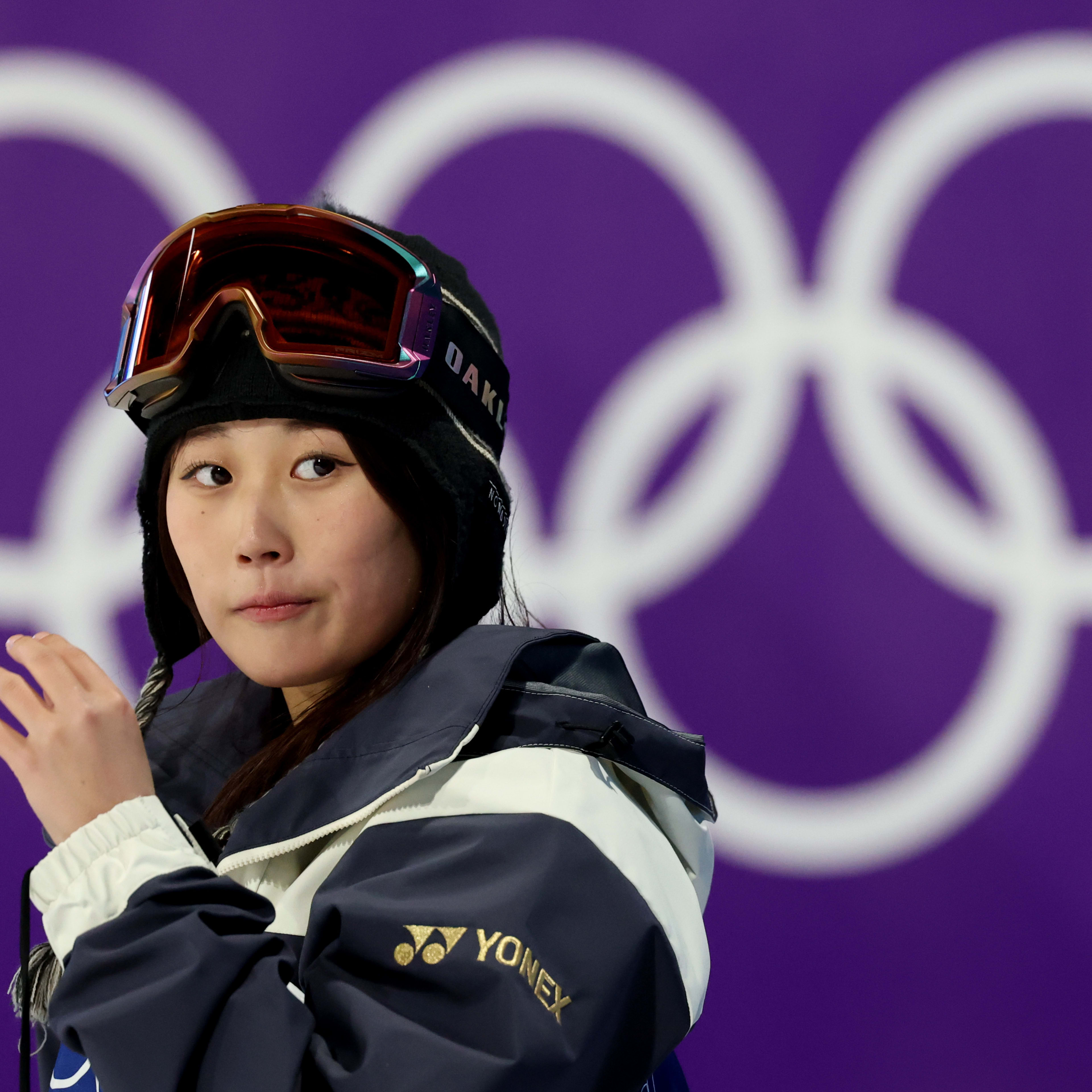 DC x NEFF - Snowboarder